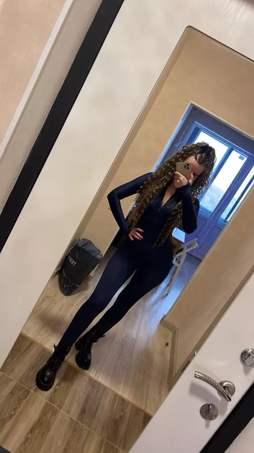 hey man https://chaturbate.com/in/?tour=7Bge&campaign=gwOGM&track=default&room=natishaloveu