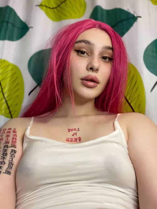 I like to go outside in this top