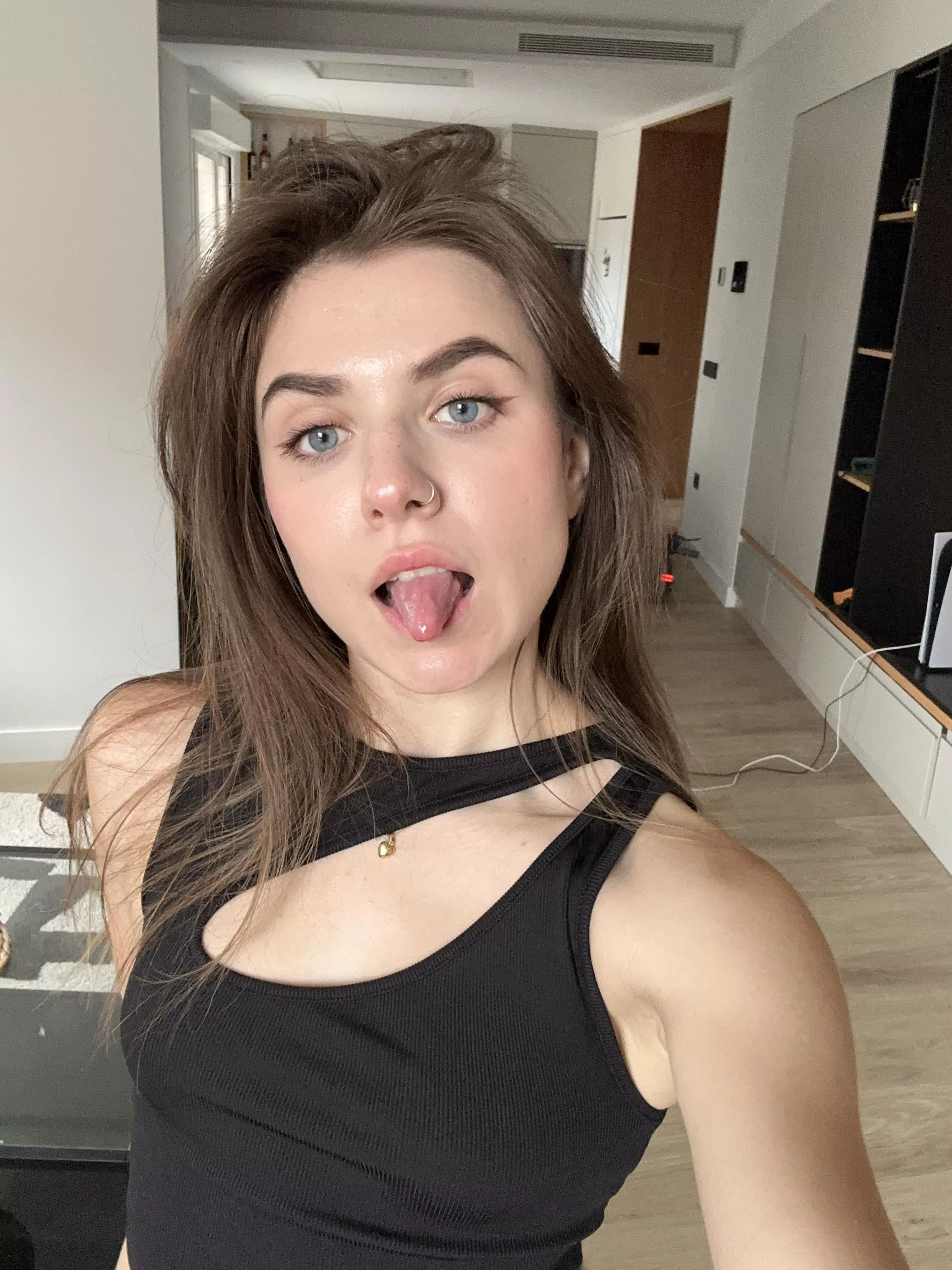 My outfit is looking kinda mid, what do you think?