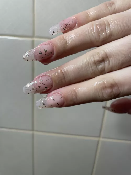 New set of nails. Wet by me 