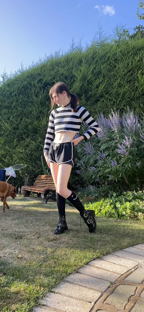 Not beating the curvy allegations smh