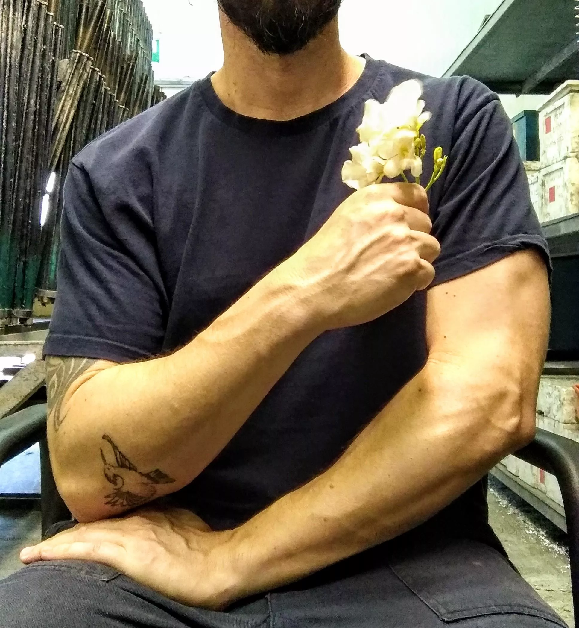 (42) flowers in her hair, flowers everywhere 💕🌼