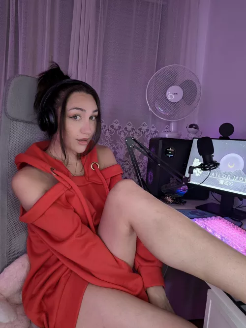 A cute transgirl that'll make your day brighter