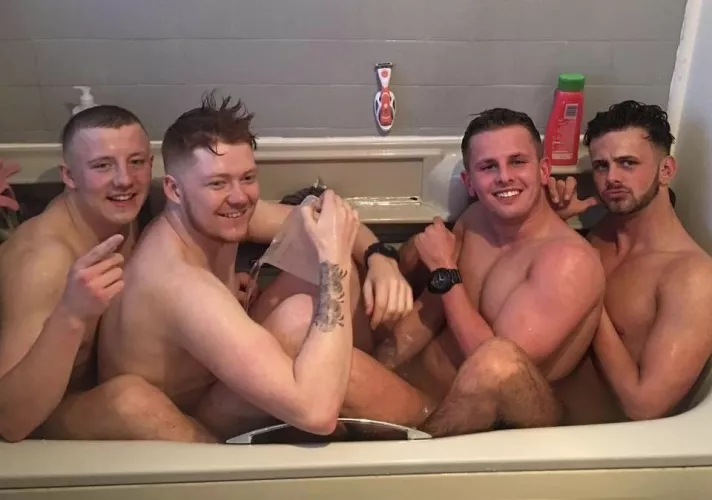 Bathtime with your bros