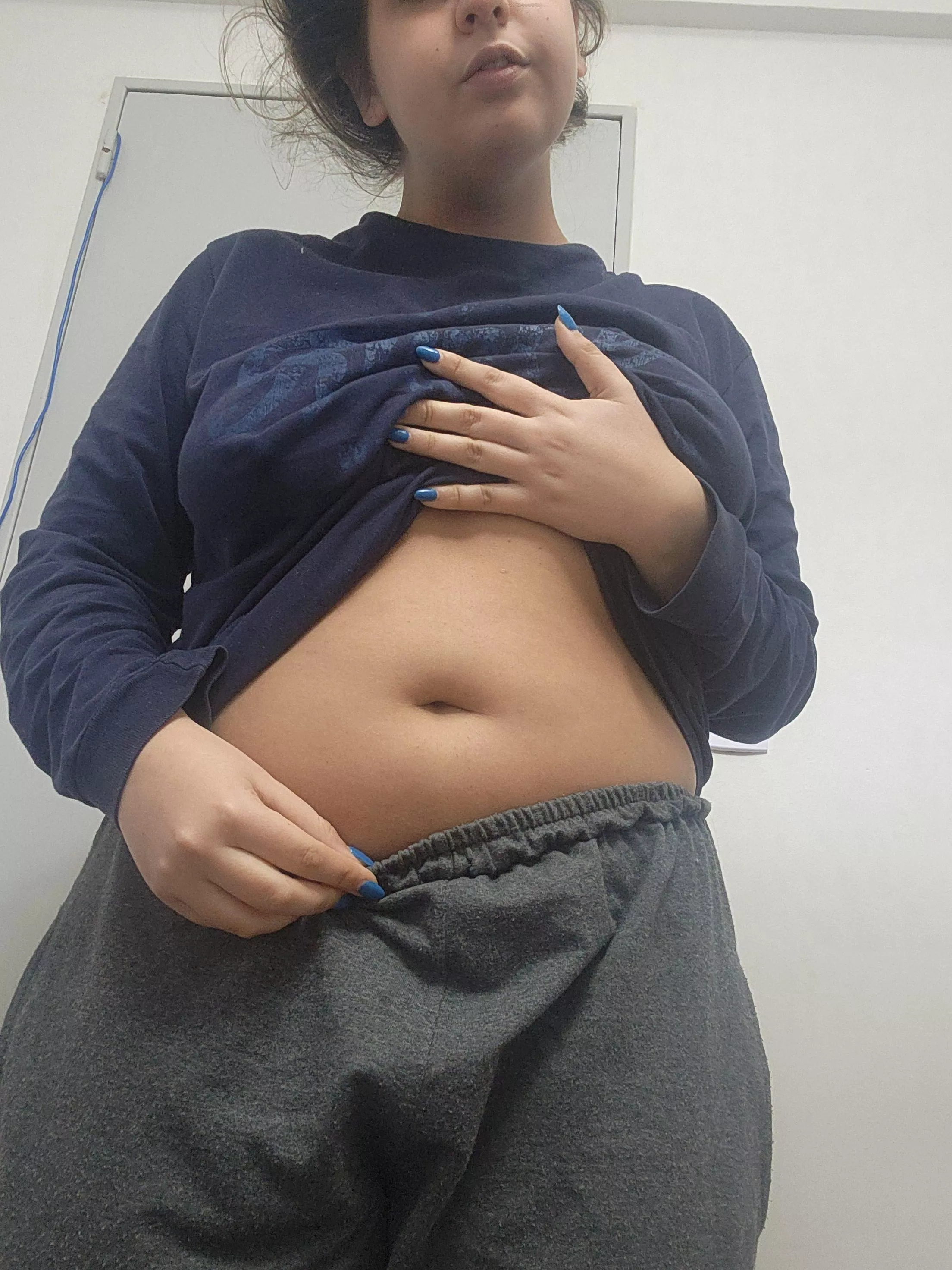 Describe my bellybutton in short word