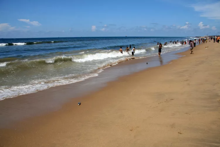 I miss the sea and the beach