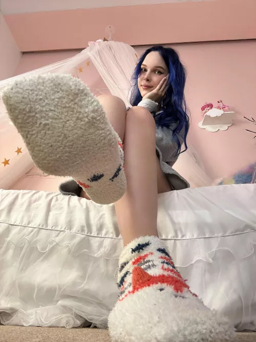 I'm waiting for you to appreciate my socks and tell me what you want to do with me