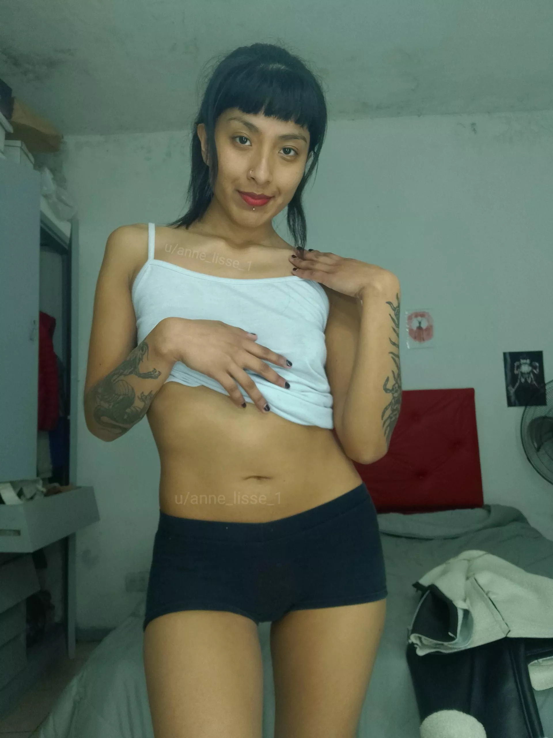 Is my belly button kissable for you?