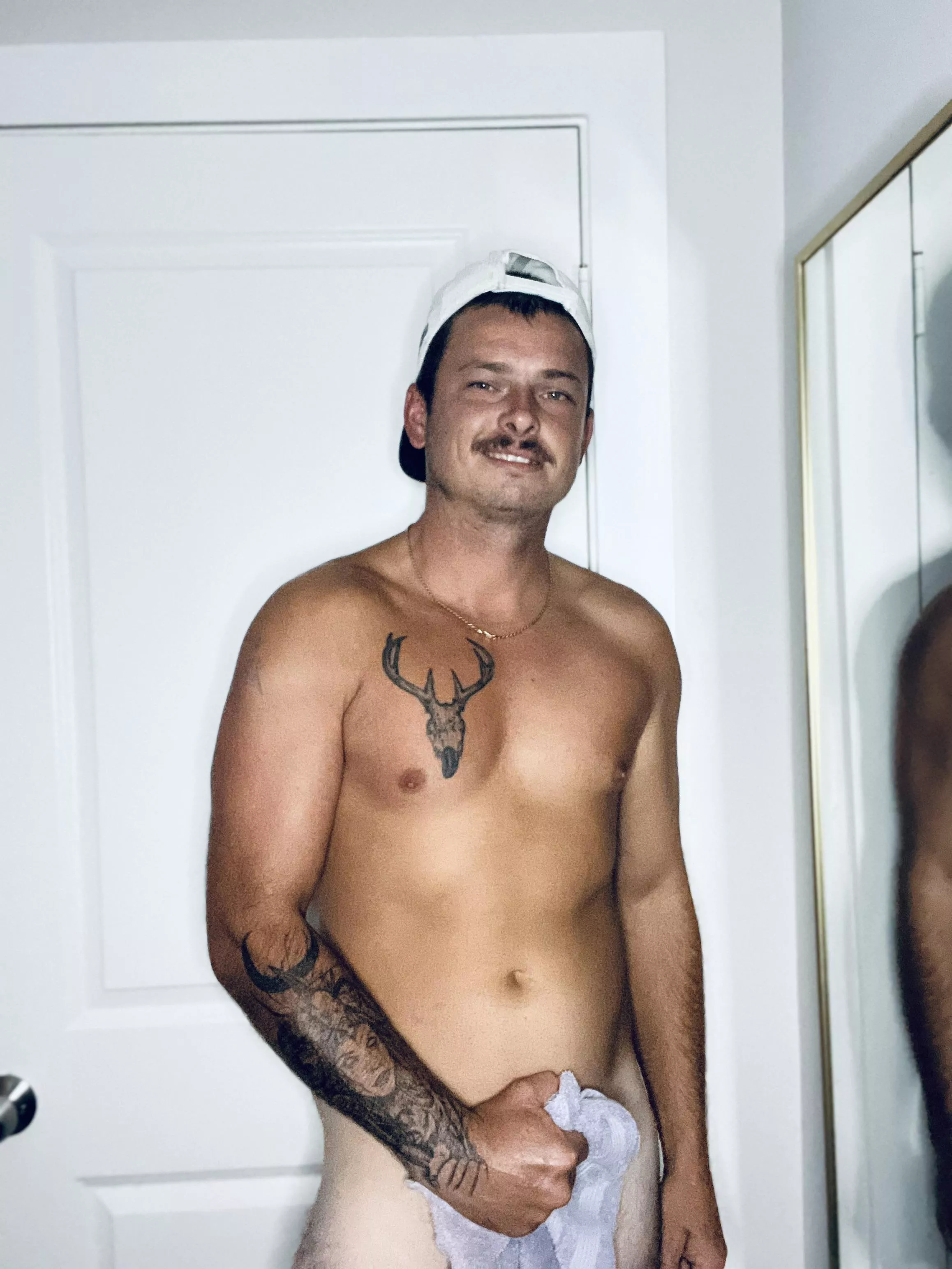 Let’s have some fun tonight😈