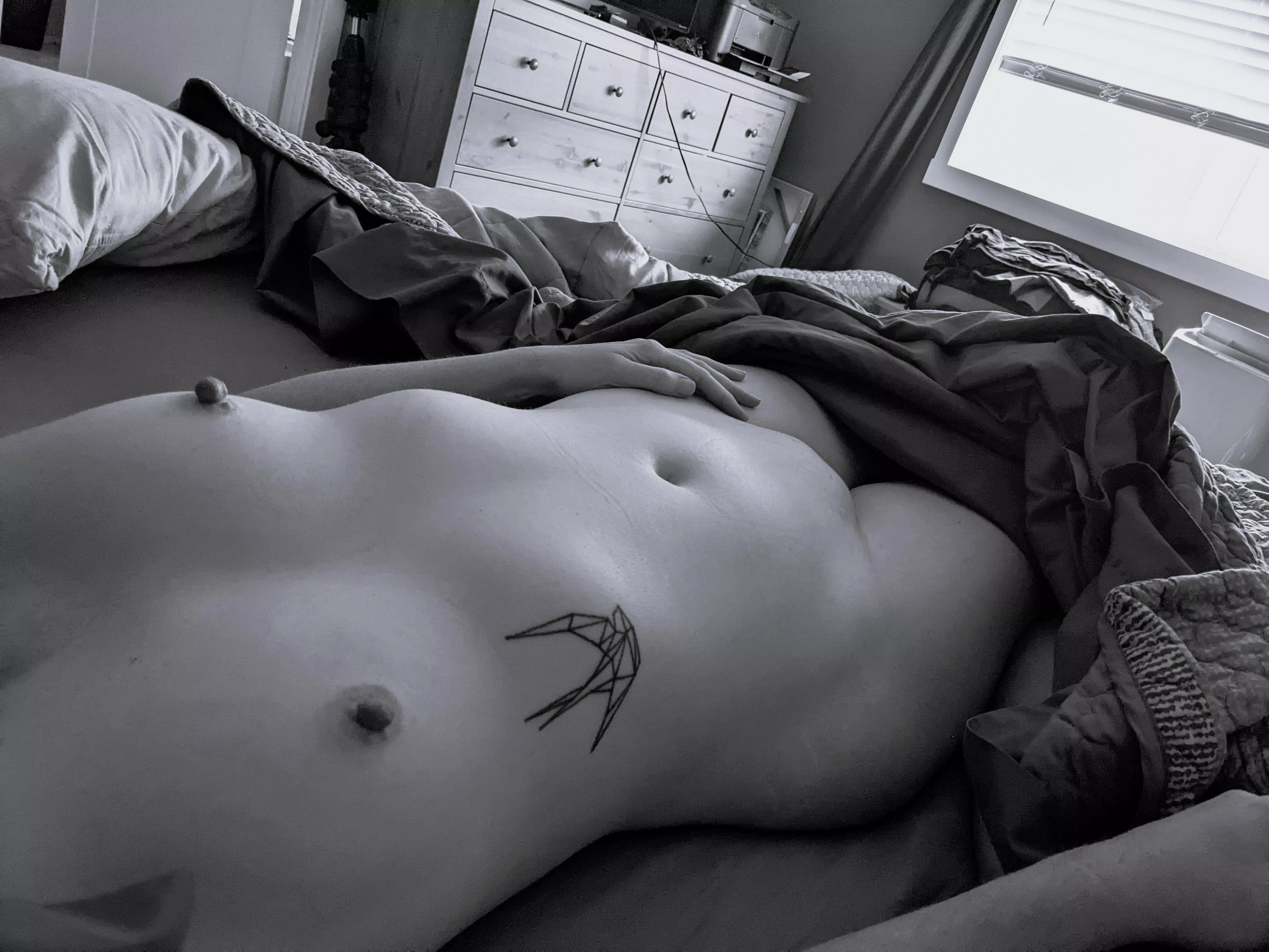 Mound in sexy black and white.