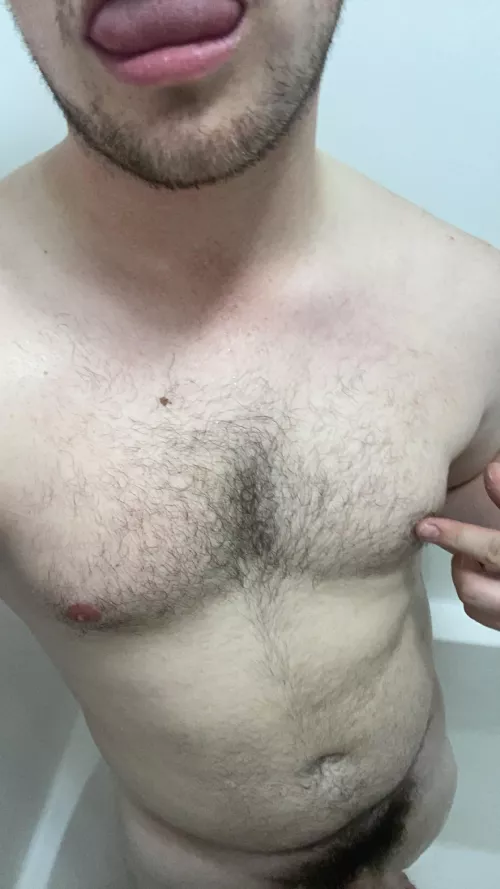 22 US just got done working out. LF hairy bottoms. Beefy/muscle+++ daddy++ bears+++ SC: idahogay