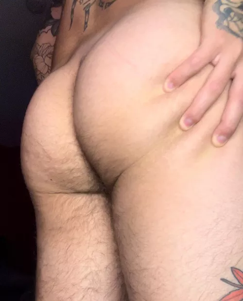 Bet you wanna touch it huh