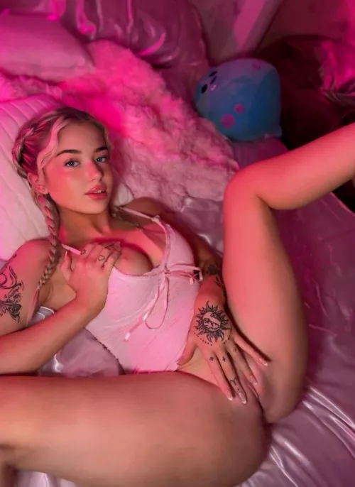 Come closer and taste my pussy