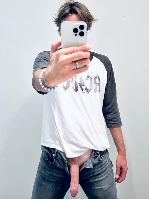 I always come heavy to meetings [48]