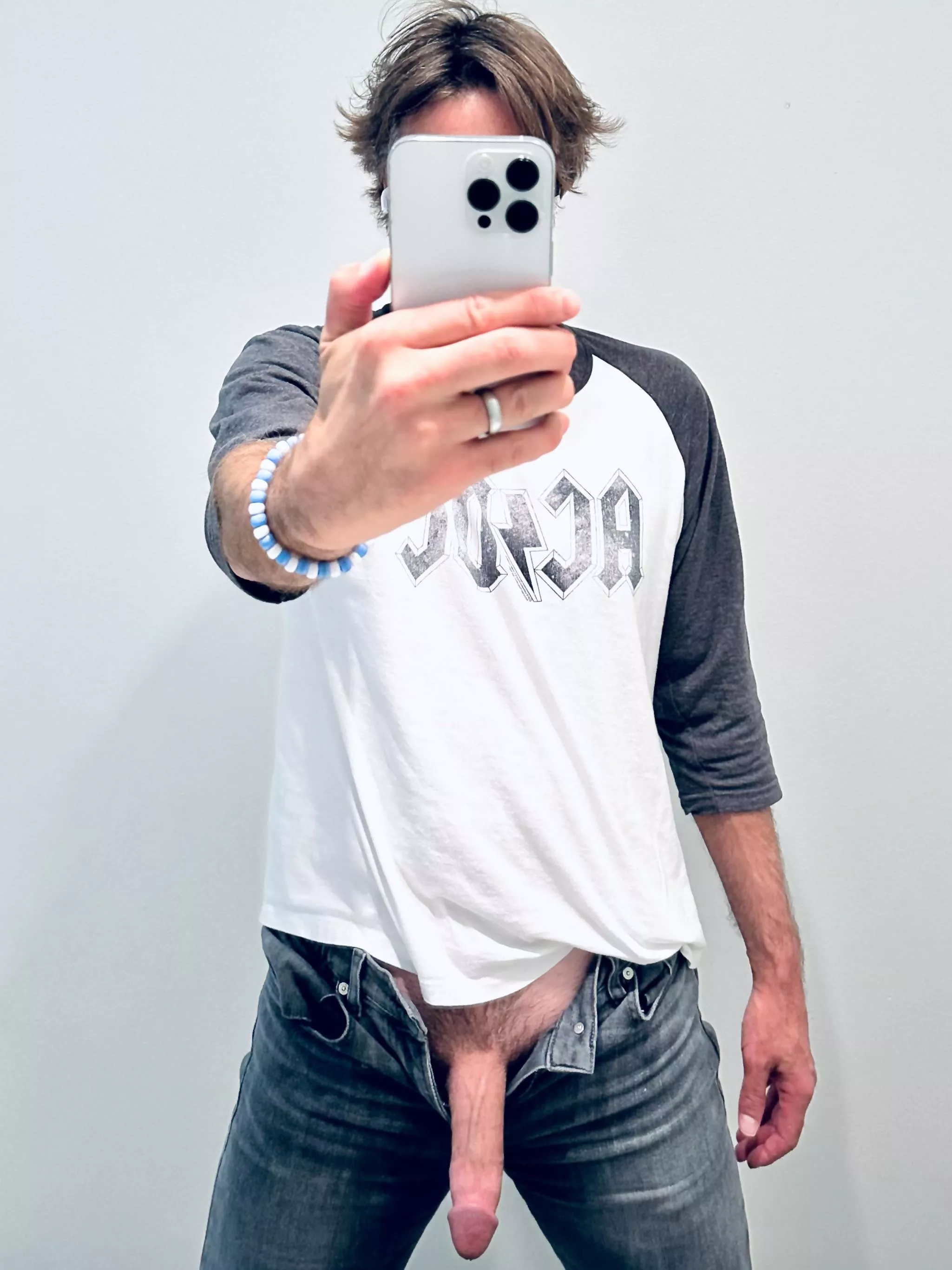 I always come heavy to meetings [48]