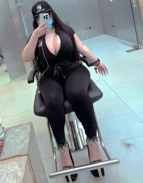 Let's get ready for some lip fillers 💉