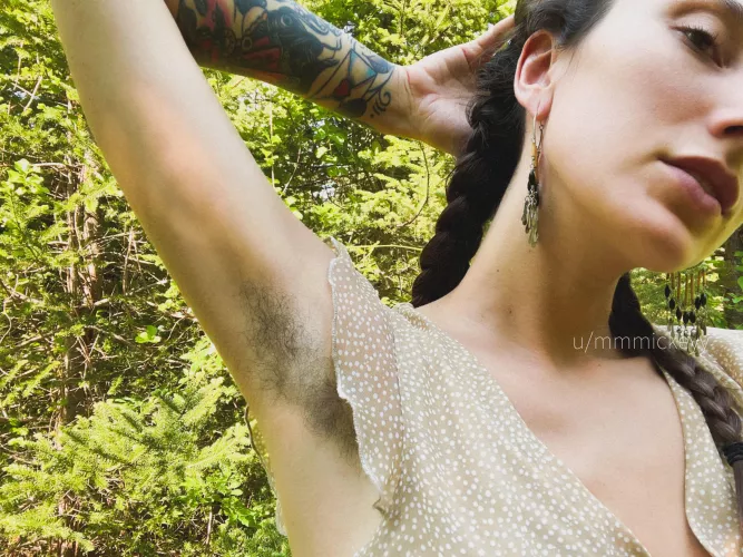 the most feminine armpits you'll find ;)