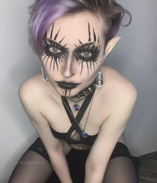 what's up, shade, may the night enfold you in its dark embrace