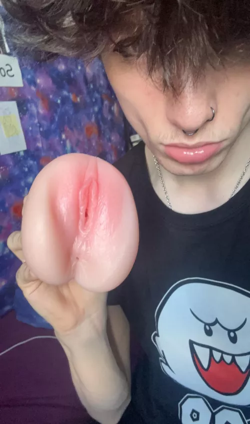 18, genuinely been blowing some INSANE loads since i got this thing :)