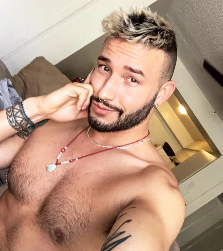 Always looking like I’m up to something 😈