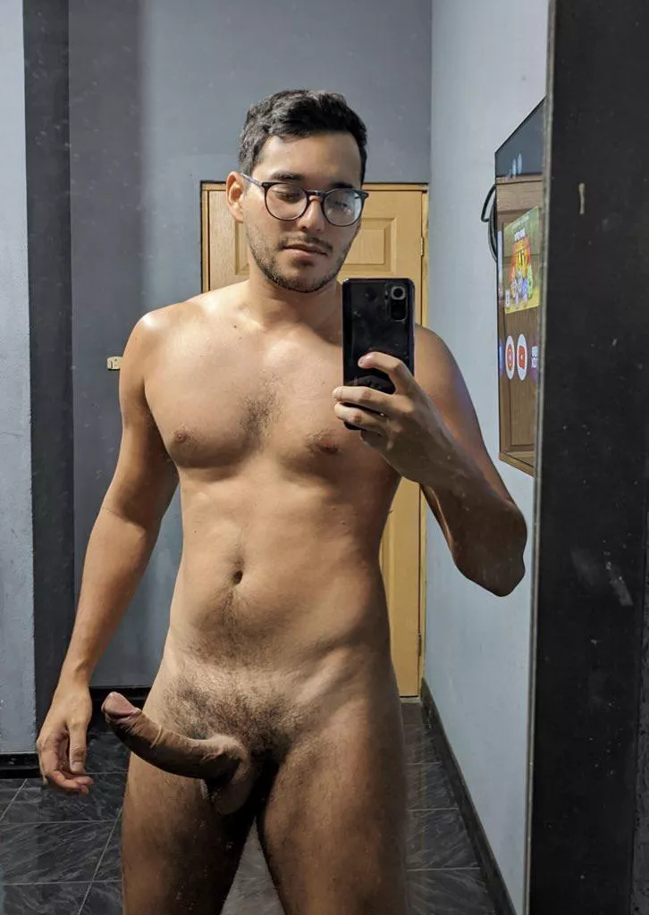 Comment “ yes” if you’d lick this up 💧👅