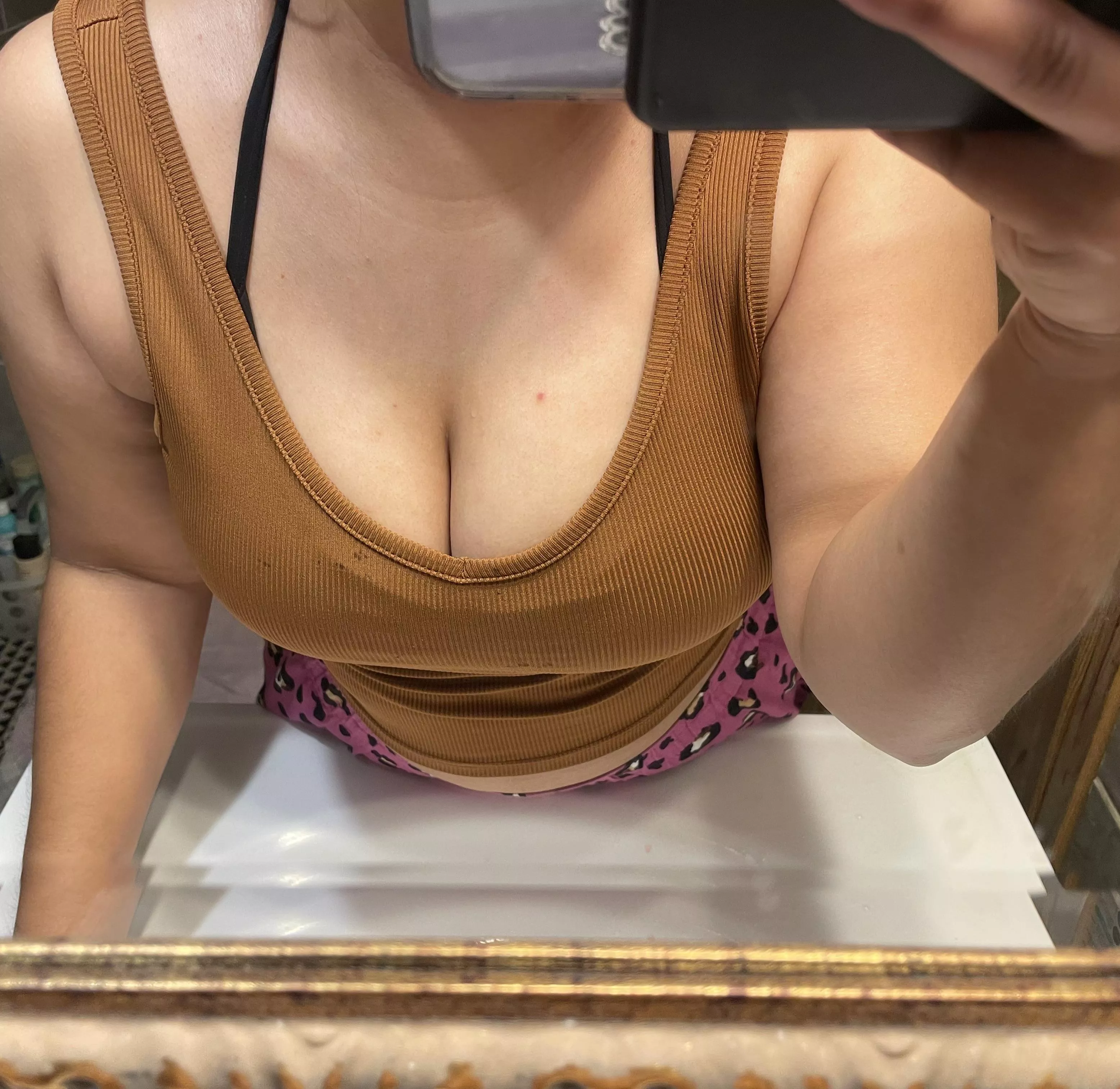 Hey buddy, my eyes are up here ! 