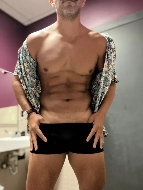 It’s been awhile! Miss me? Also, Aloha! 