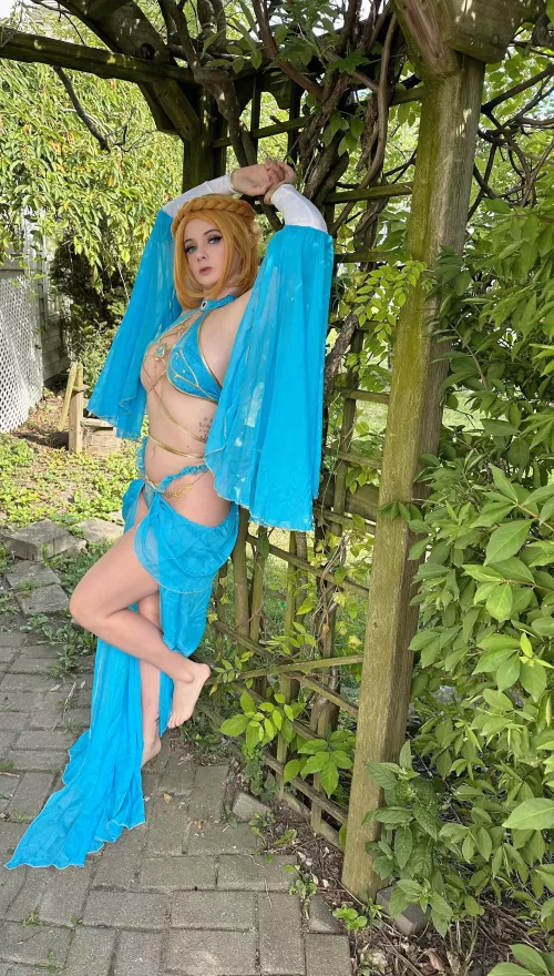 Let’s play legend of Zelda :3 