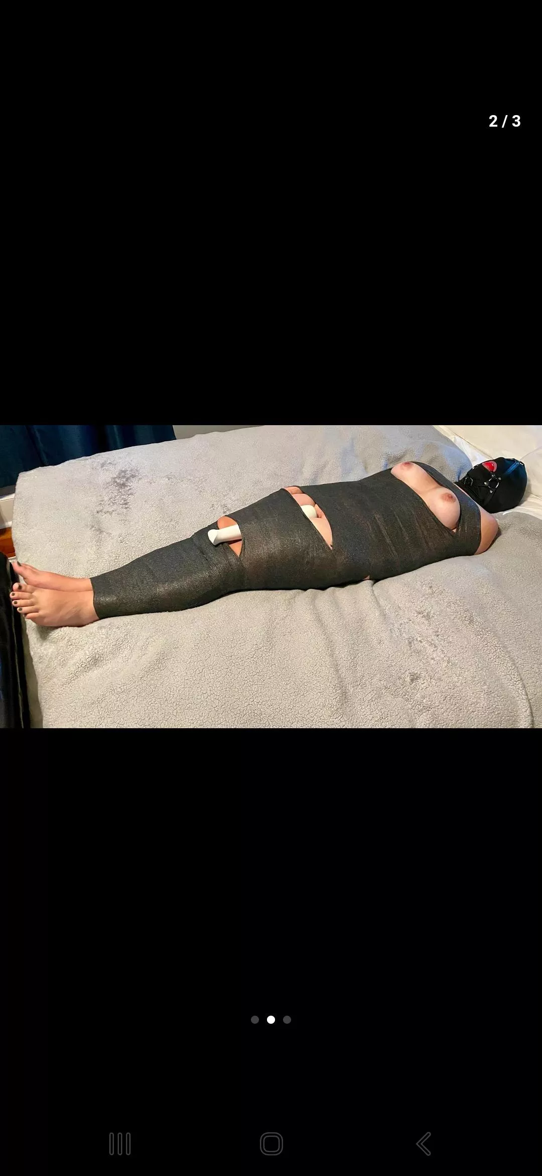 Look at this, very hot 