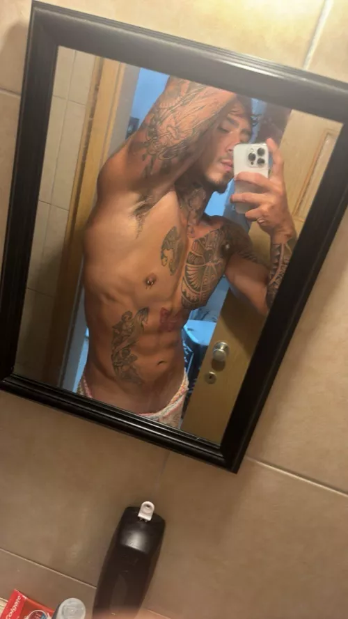 Put your face there, boy.