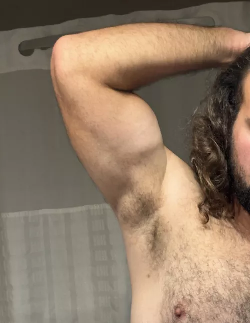 Sweaty day, sweaty arms 