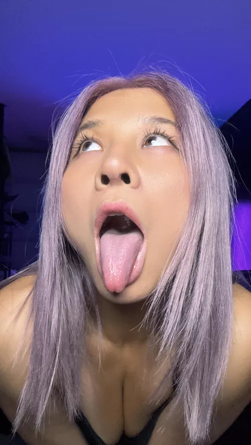 ahhhhhh feed me cummmm right now