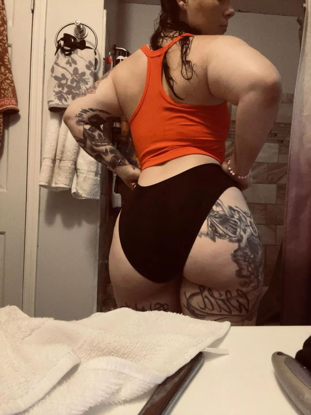 Anyone still up? I’m to horny to sleep….