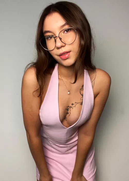 Bet you didn't even notice I wear glasses