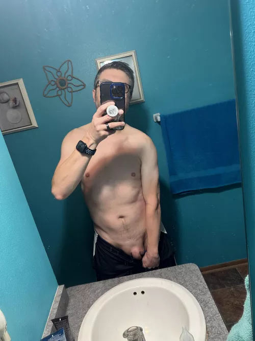 Daddy’s a little lonely tonight, wanna keep me company? (45)