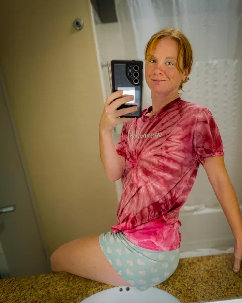 Ginger curls and coffee – perfect morning combo☕ [F27]