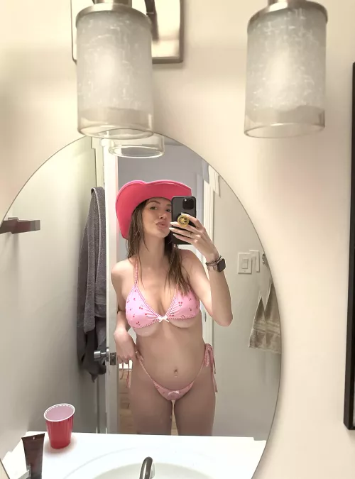 i hope i look sexy in my bikini
