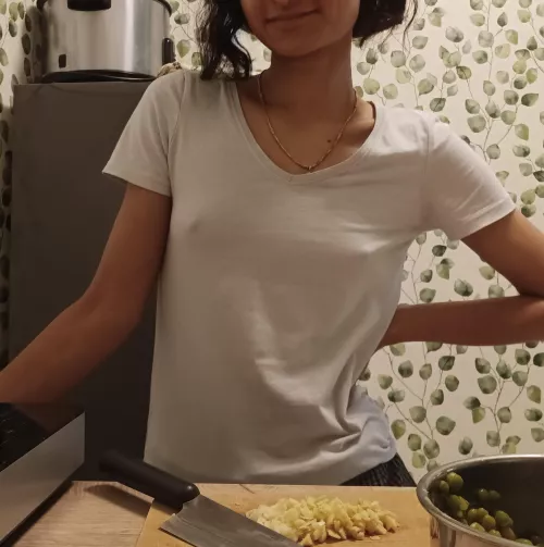 PoV, sometimes you gotta come home to a brown gf and food ;)