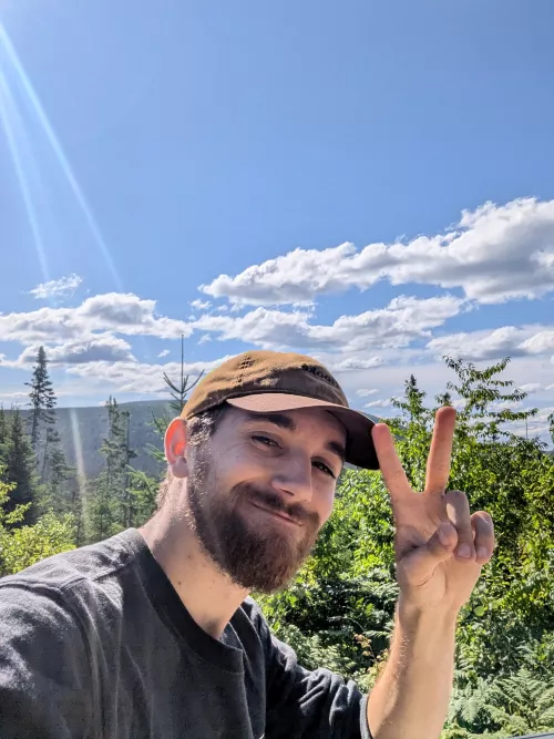 Quebec gaymer here, who wants to play League ?