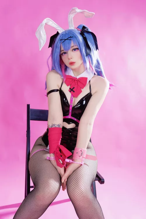 Rabbit hole Miku cosplay by puddingu_desu