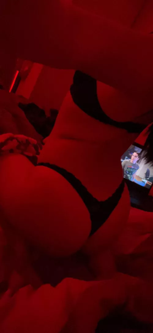 who's face am I sitting on