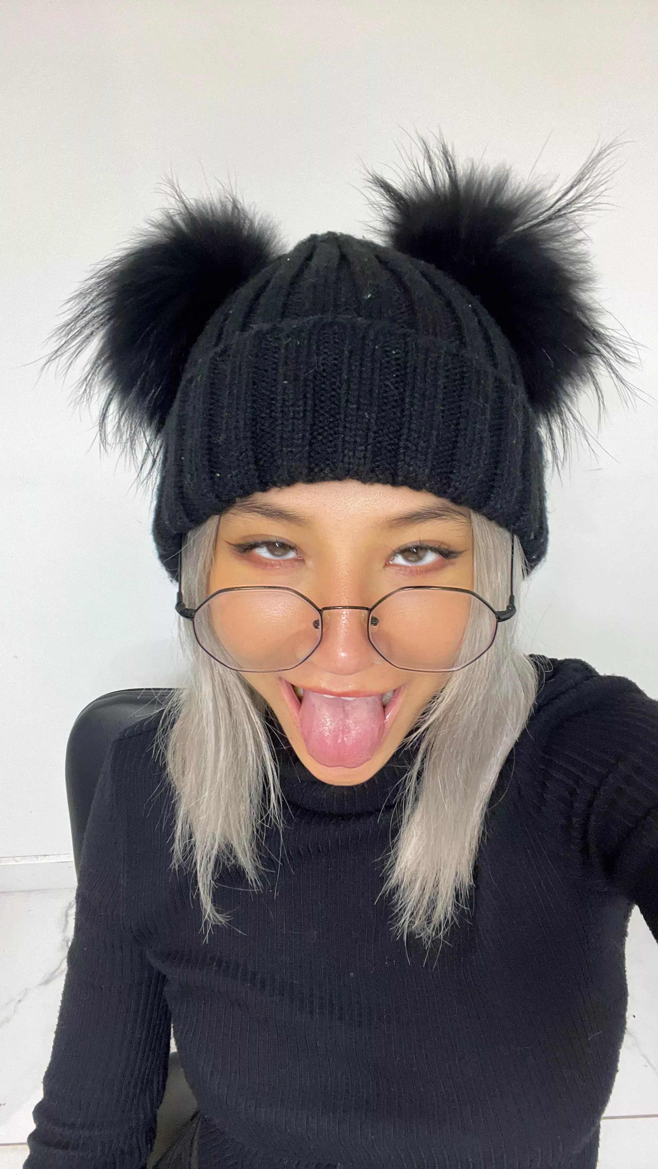 your thoughts when I open my mouth and look at you like this?