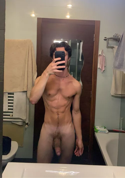 27 looking for fit twinks/jocks dm me with pics for snap +masc 