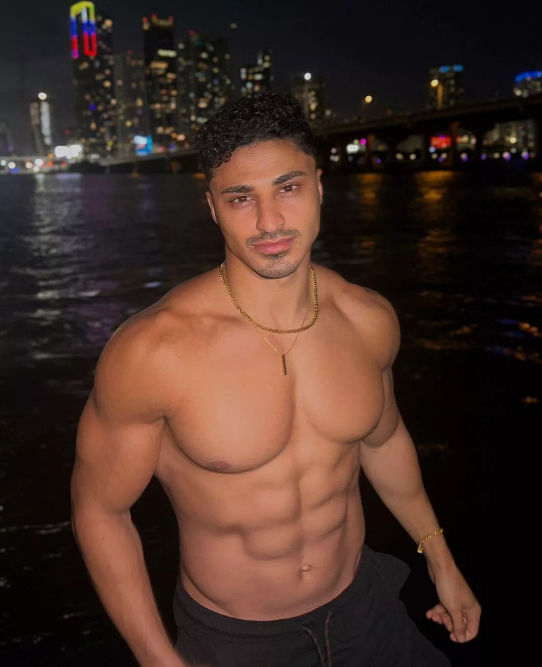 Anyone want to goon to Joseph? 