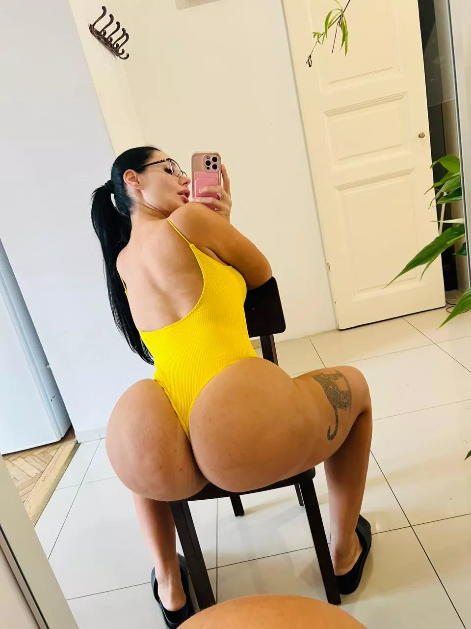 I am a 32yo mom of 2 but still, I would really like to sit on your face instead of this chair