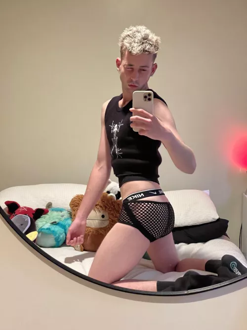 Jock strap w some mesh looks pretty kwl 😜