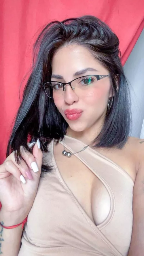 Just another dreamer girl out there.