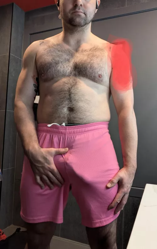 New gym shorts may be too tight 🤔