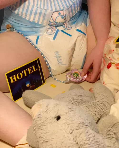 Now it’s game time 🎲☺️ come play with me ☺️