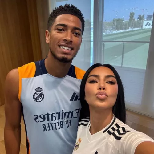 The second Kim posted this all i see is crazy rumours 😭